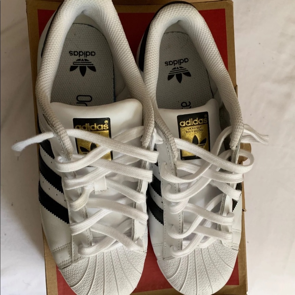 Adidas superstar